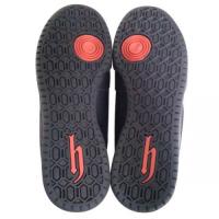 スニーカー (ブラック&レッド)